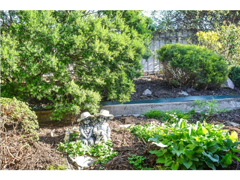 8 Zilm Court, Encounter Bay SA 5211
