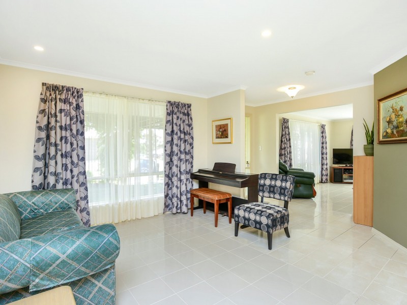 1 Dutton Street, Hayborough SA 5211