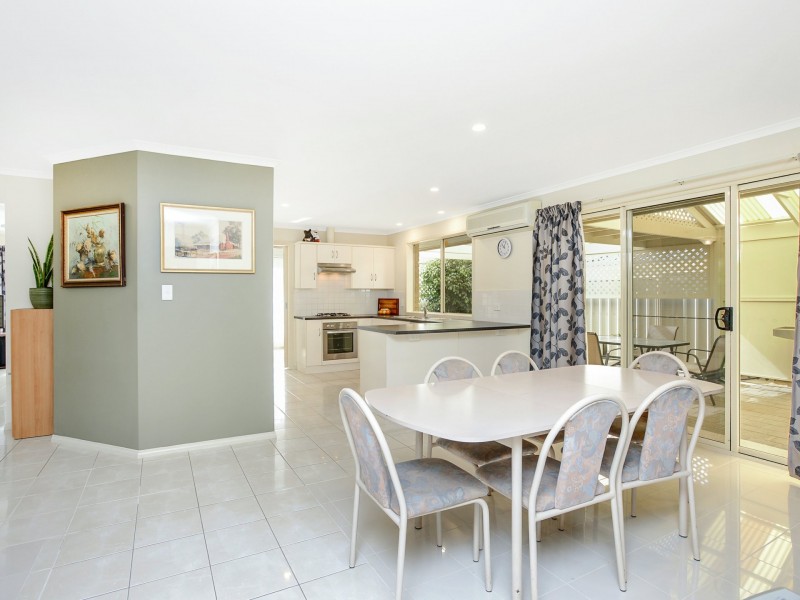 1 Dutton Street, Hayborough SA 5211