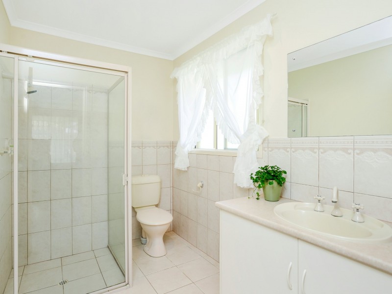 1 Dutton Street, Hayborough SA 5211