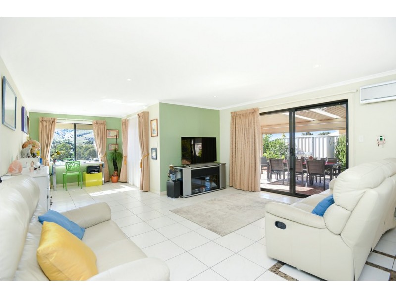 18 Springbett Drive,, Hayborough SA 5211