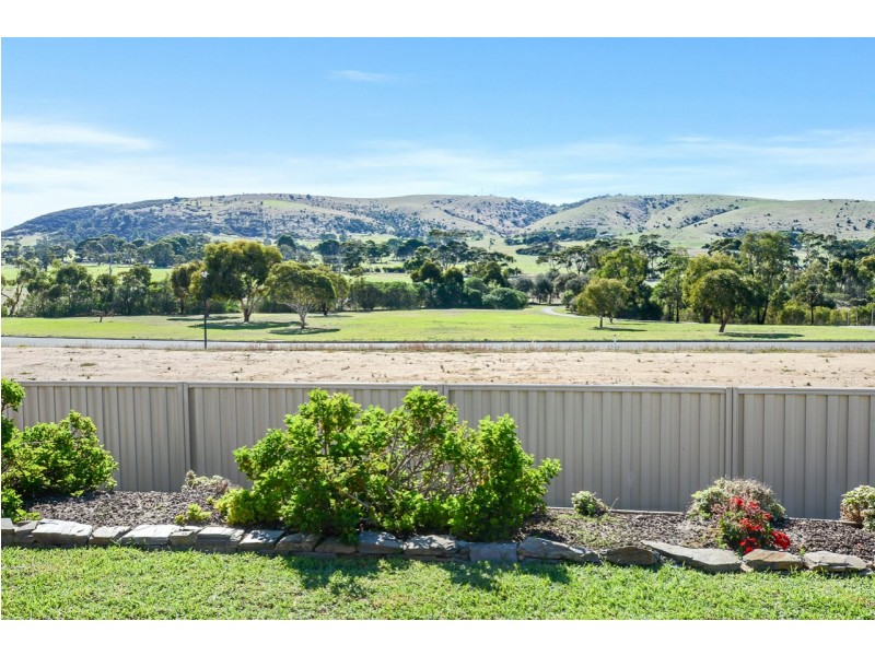18 Springbett Drive,, Hayborough SA 5211