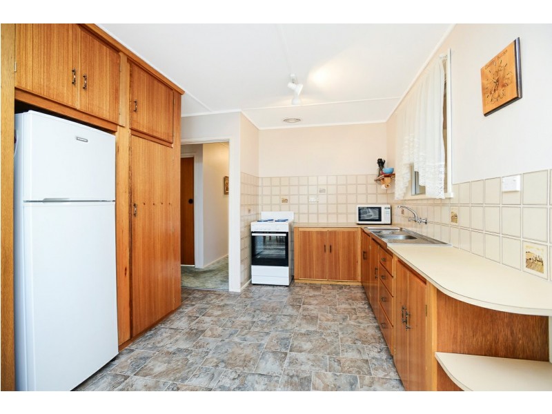 17 Langley Road, Mccracken SA 5211