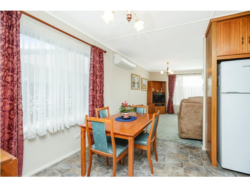 17 Langley Road, Mccracken SA 5211