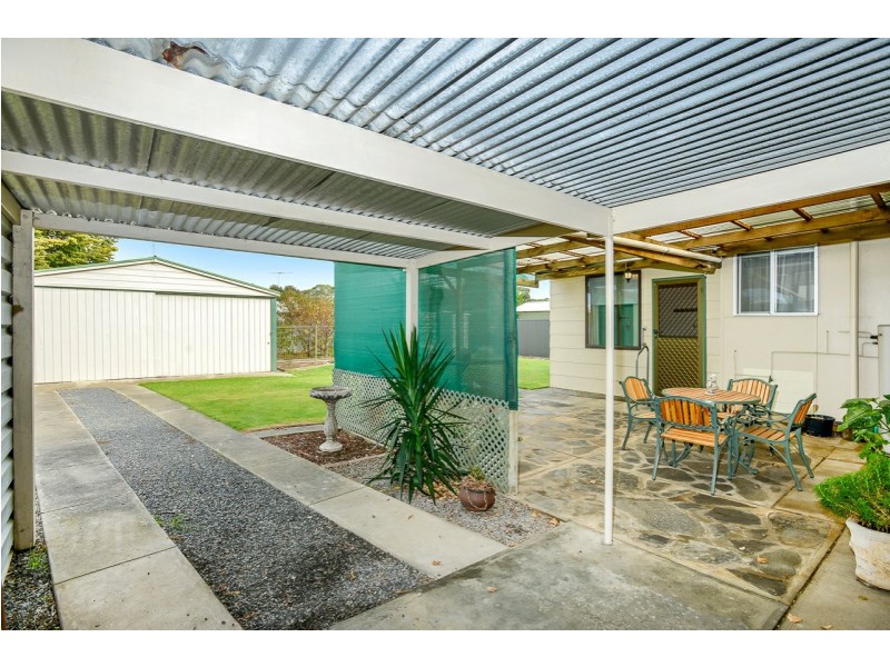 17 Langley Road, Mccracken SA 5211