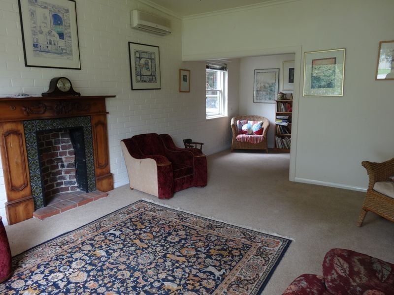 17 Riverview Road, Victor Harbor SA 5211