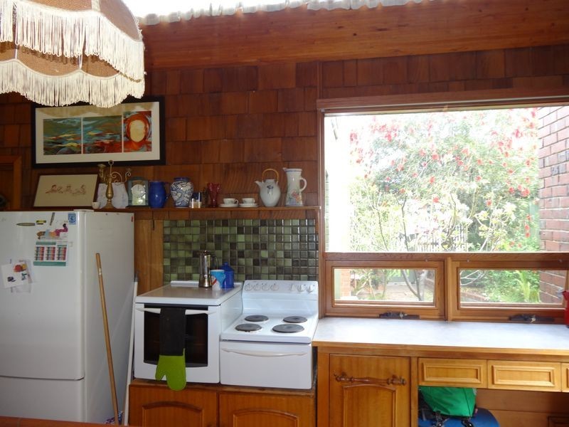 17 Riverview Road, Victor Harbor SA 5211