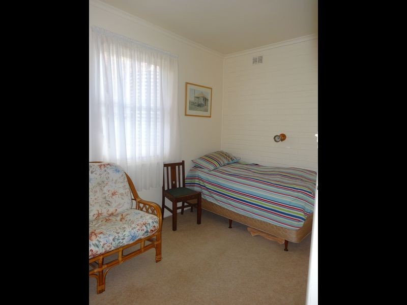 17 Riverview Road, Victor Harbor SA 5211