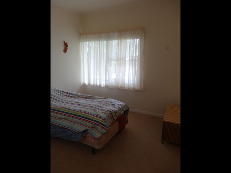 17 Riverview Road, Victor Harbor SA 5211