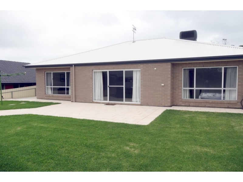 6 Watson Crescent, Port Elliot SA 5212