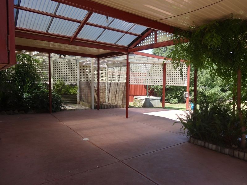 12 Swain Road, Victor Harbor SA 5211