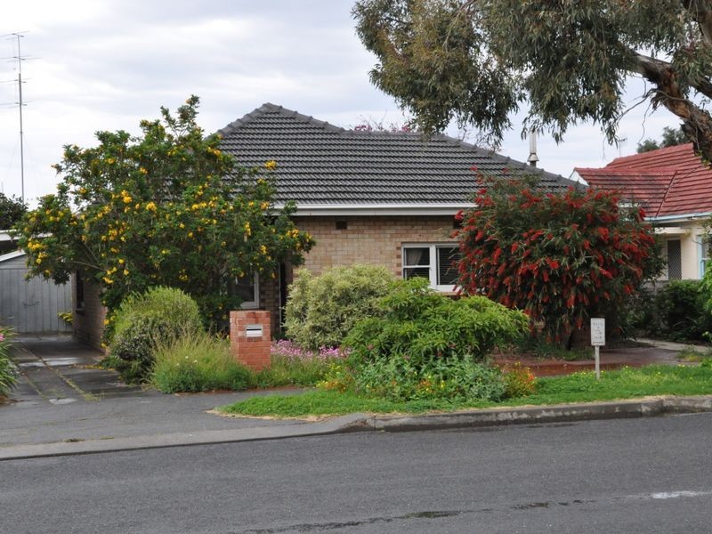 12 Leworthy Street, Victor Harbor SA 5211