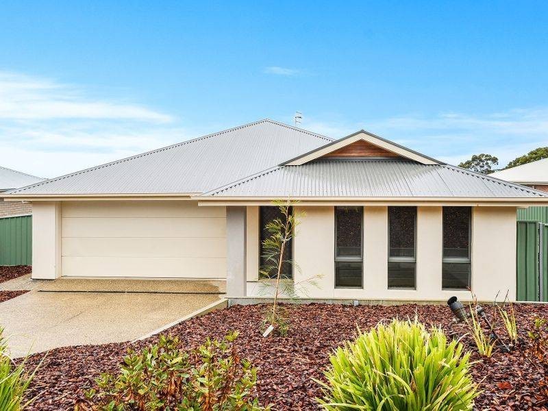 18 Shields Crescent, Encounter Bay SA 5211