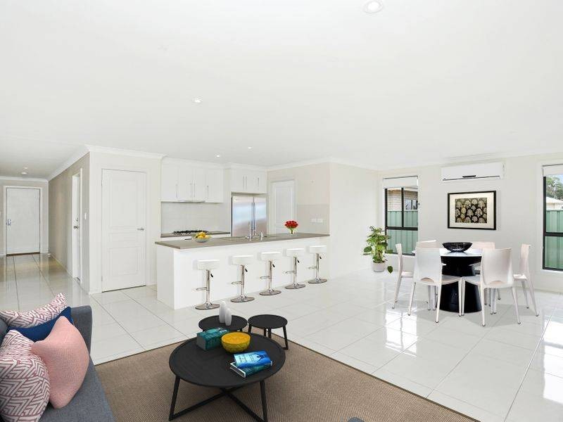 18 Shields Crescent, Encounter Bay SA 5211