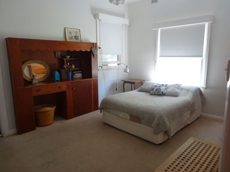 22 The Parkway, Victor Harbor SA 5211
