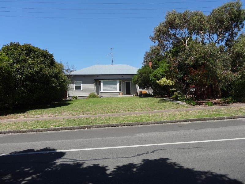 22 The Parkway, Victor Harbor SA 5211
