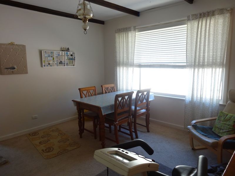 22 The Parkway, Victor Harbor SA 5211