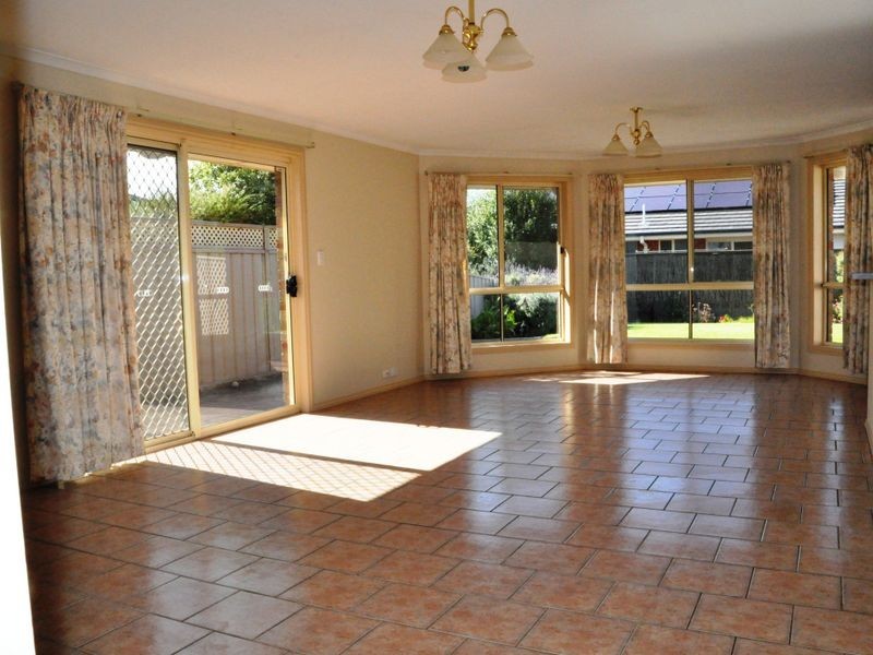 4 Windjammer Court, Encounter Bay SA 5211