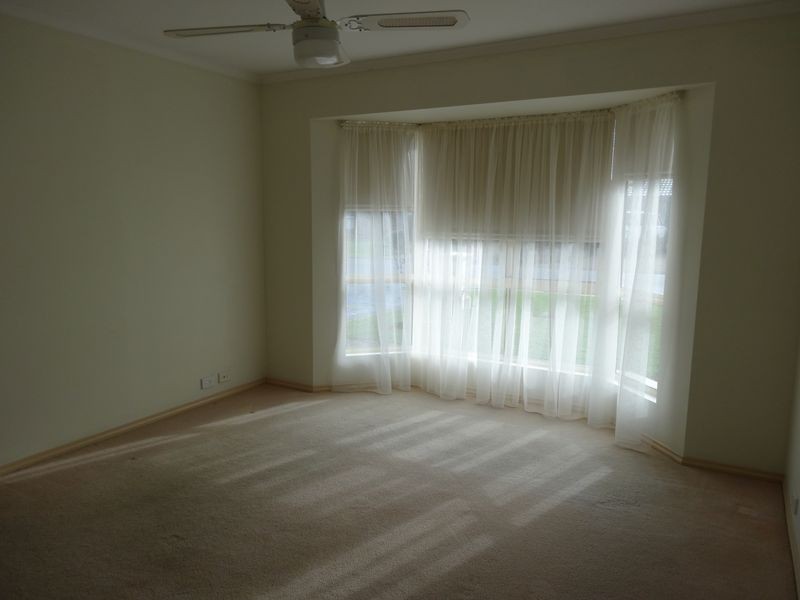 4 Windjammer Court, Encounter Bay SA 5211