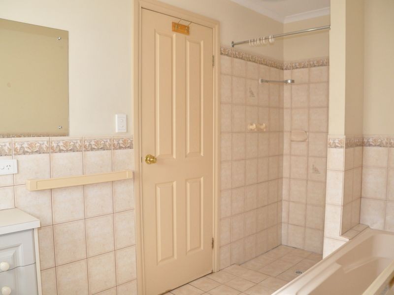 4 Windjammer Court, Encounter Bay SA 5211