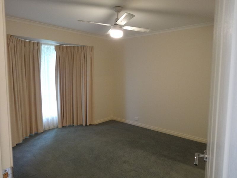 8 Tripp Street, Encounter Bay SA 5211