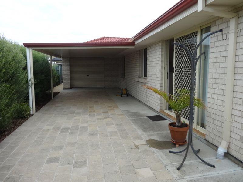 8 Tripp Street, Encounter Bay SA 5211