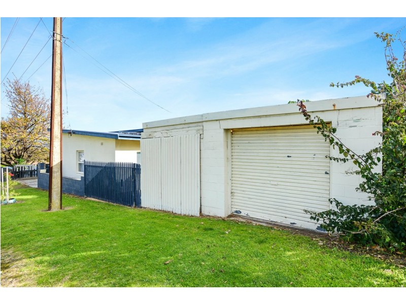 11 Adamson Street, Hayborough SA 5211