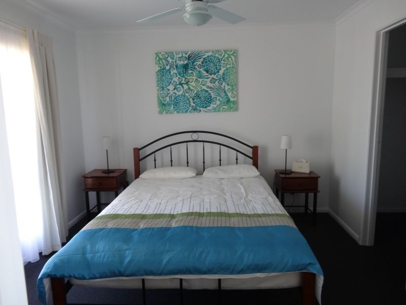 18 Mayflower Court, Encounter Bay SA 5211