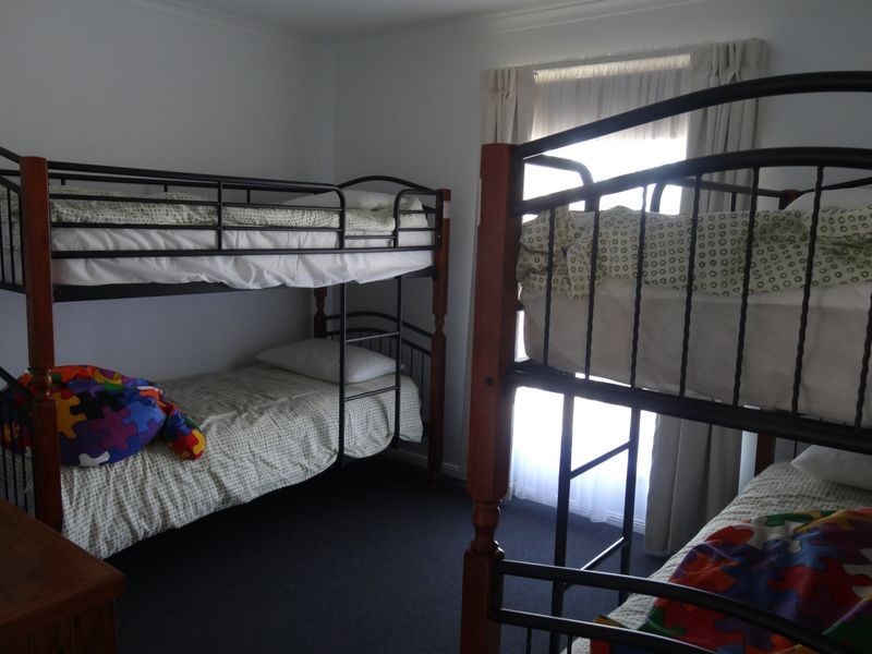 18 Mayflower Court, Encounter Bay SA 5211