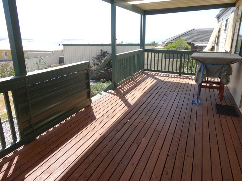 18 Mayflower Court, Encounter Bay SA 5211
