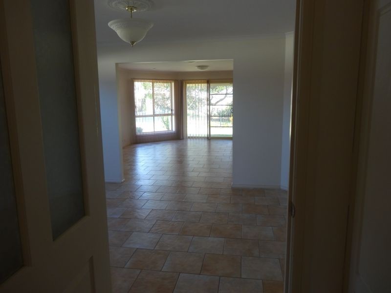 5 Mary  Pelham Court, Mccracken SA 5211