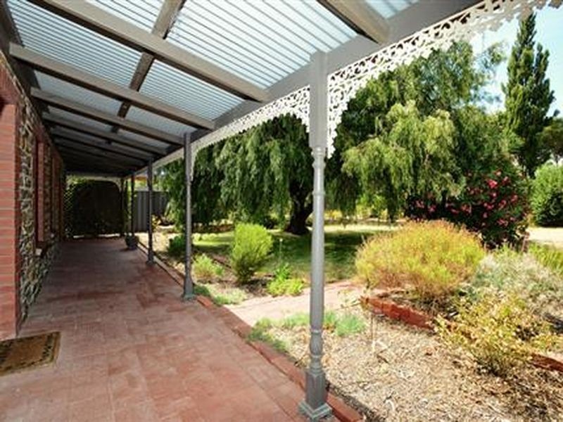 15 Giles Street, Encounter Bay SA 5211