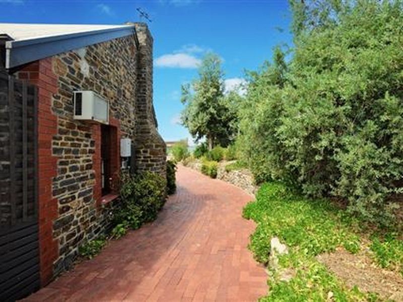 15 Giles Street, Encounter Bay SA 5211