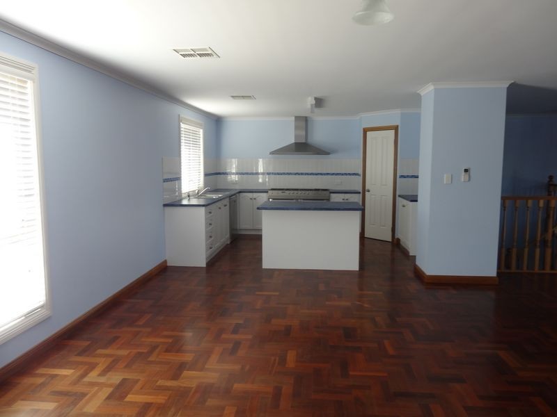 21 Norfolk Avenue, Victor Harbor SA 5211