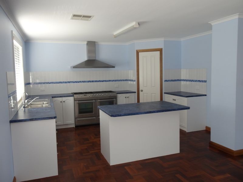 21 Norfolk Avenue, Victor Harbor SA 5211