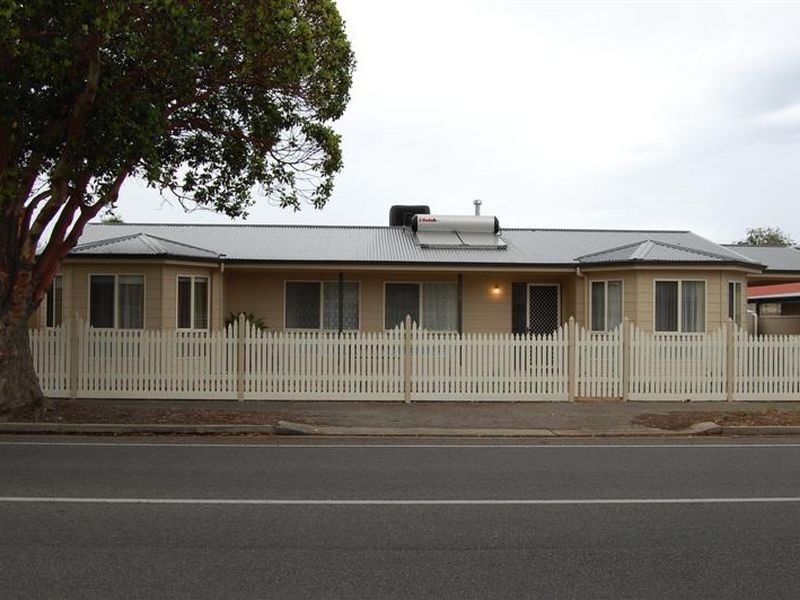 2 Acraman Street, Victor Harbor SA 5211