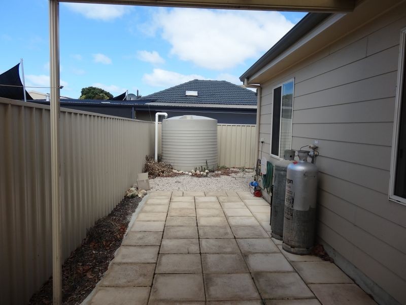 2 Acraman Street, Victor Harbor SA 5211