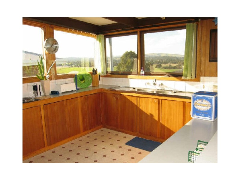 30 Clive Avenue, Encounter Bay SA 5211