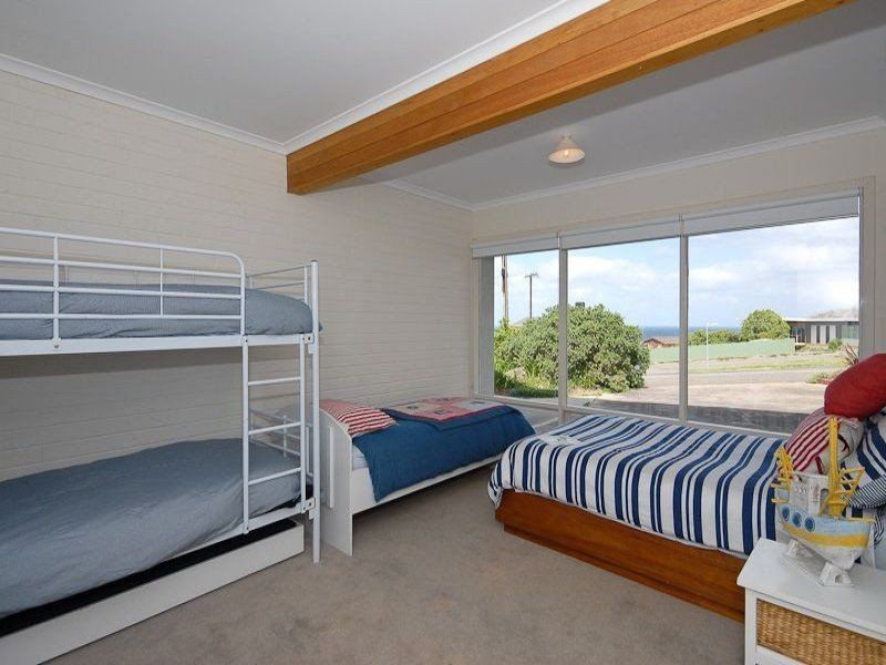 8 Wright Terrace, Encounter Bay SA 5211