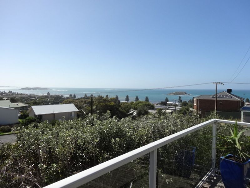 8 Wright Terrace, Encounter Bay SA 5211