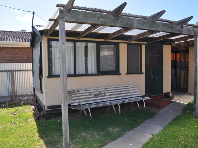 35 Leworthy Street, Victor Harbor SA 5211