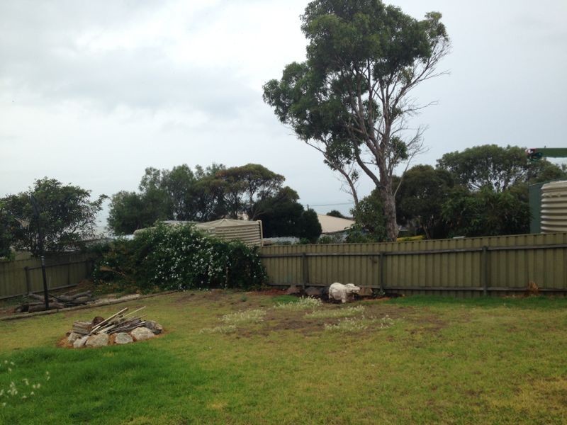 30 Norma Crescent, Encounter Bay SA 5211