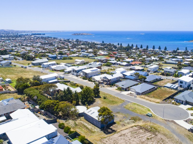 36 White Close, Encounter Bay SA 5211