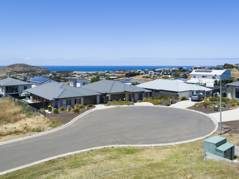 36 White Close, Encounter Bay SA 5211