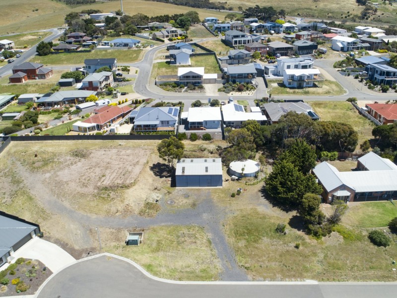 36 White Close, Encounter Bay SA 5211