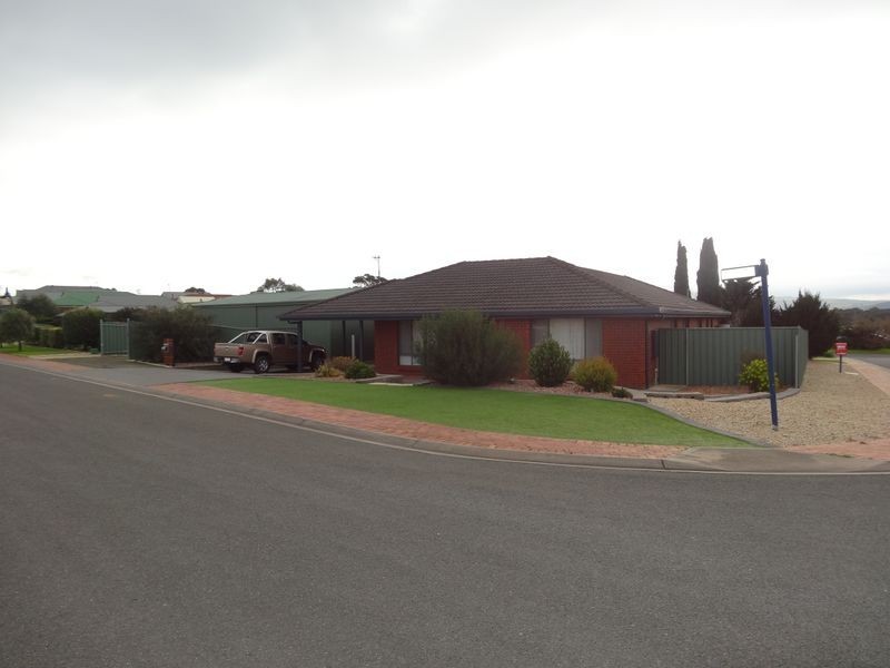 11 Yates Avenue, Hayborough SA 5211