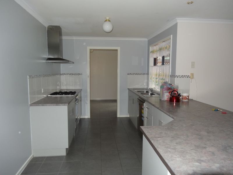 11 Yates Avenue, Hayborough SA 5211