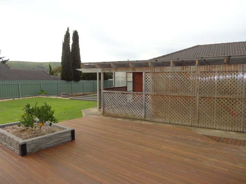 11 Yates Avenue, Hayborough SA 5211