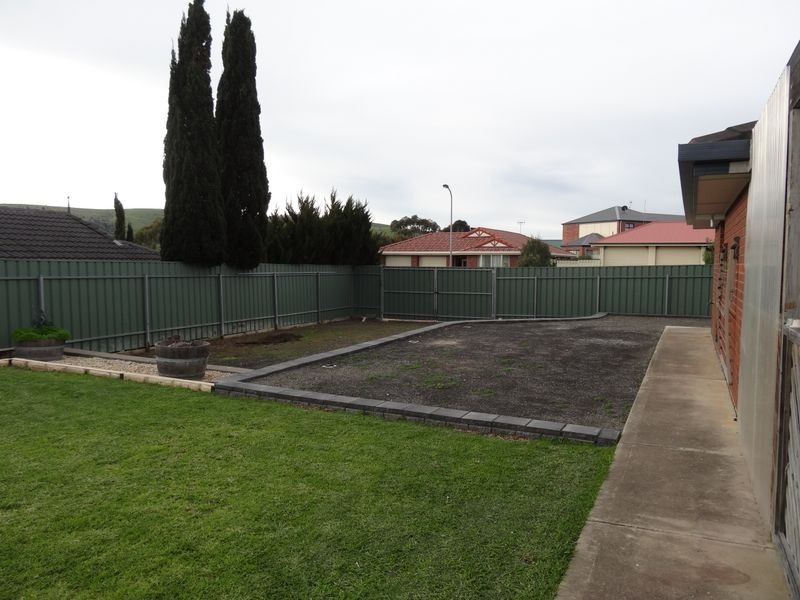 11 Yates Avenue, Hayborough SA 5211