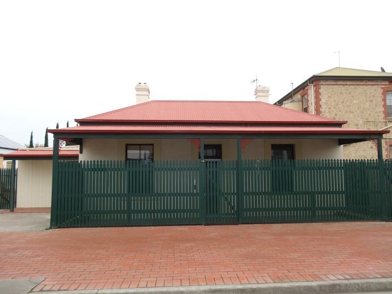 10 Railway Terrace, Victor Harbor SA 5211